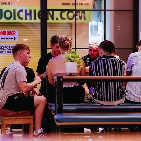 بيت شباب Base Backpackers مدينة هوشي منه المظهر الخارجي الصورة